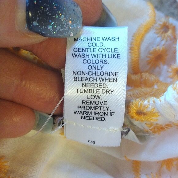 Cato Orange Floral Embroidered Eyelet Scallop Tank Large NWOT - Picture 12 of 12